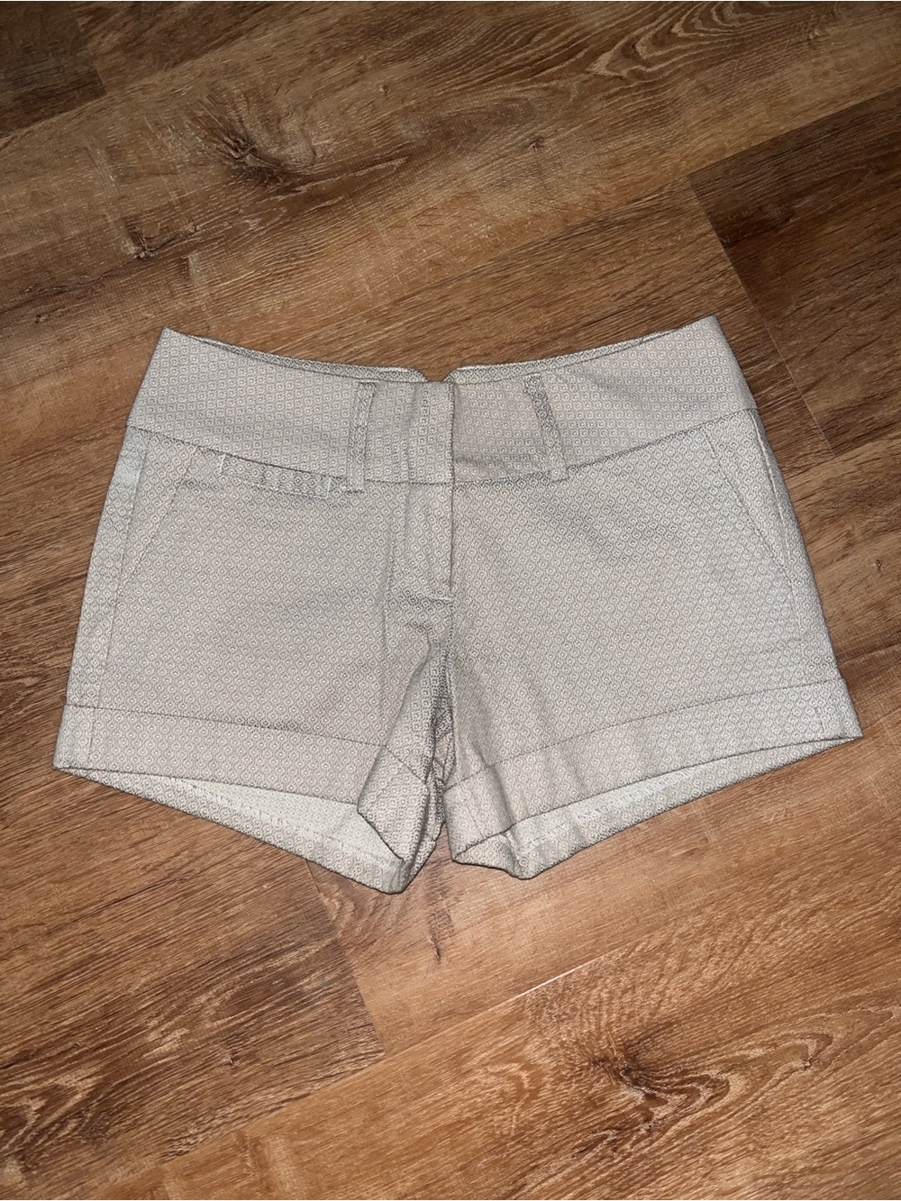 Maurice’s Cream Printed Shorts